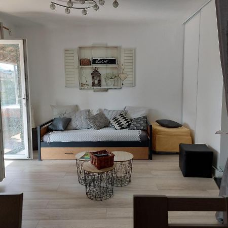 Home Tranquille Dans La Cite Du Mimosa - 2 Etoiles - Axelle Loc'Appart Mandelieu 外观 照片
